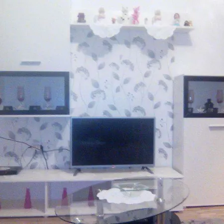 Apartman Nova Lesna Проживание в семье